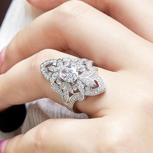 Antique Vintage Inspired Cubic Zirconia, Crystal Statement Silver Cocktail Ring - Picture 2 of 13